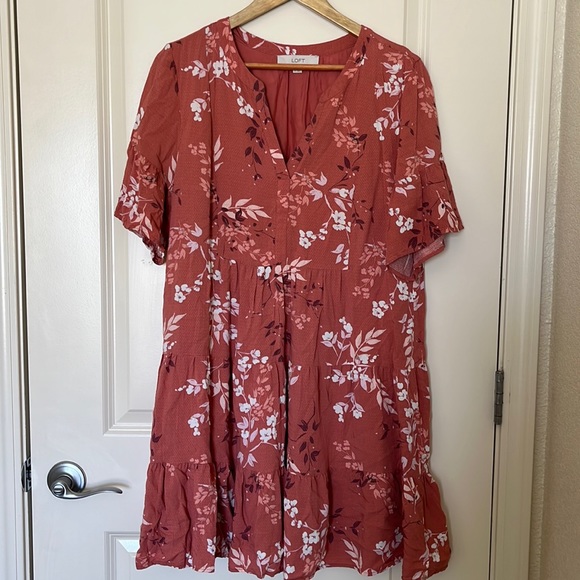 Ann Taylor Loft Coral Dress - Picture 1 of 3